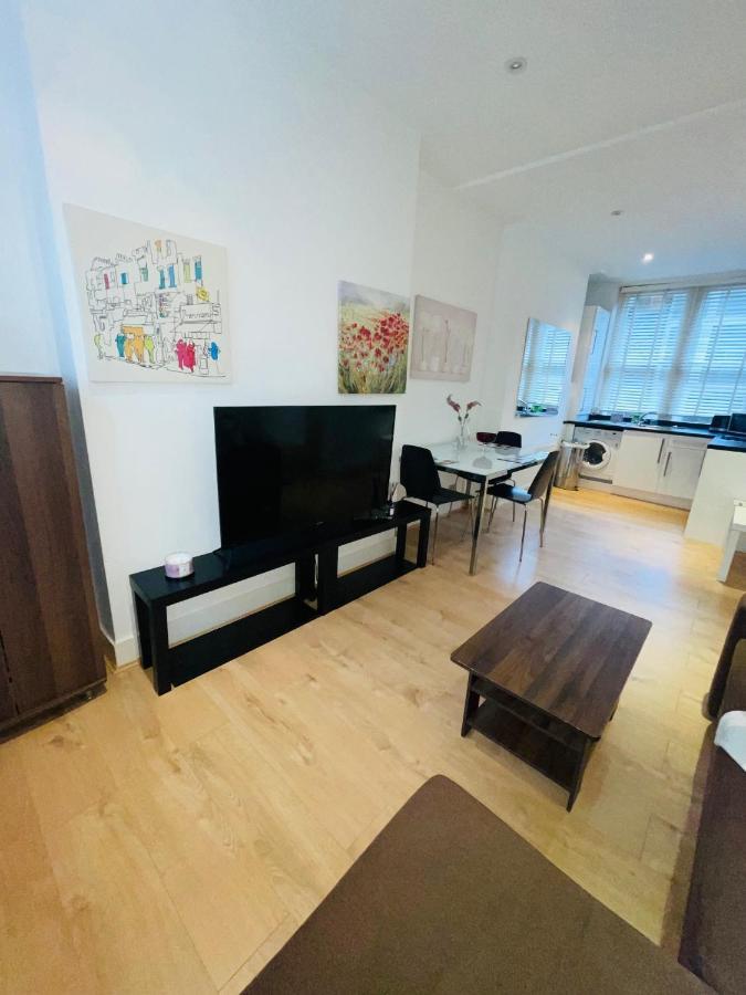 Amazing 2 Bedroom Apartment Лондон Экстерьер фото