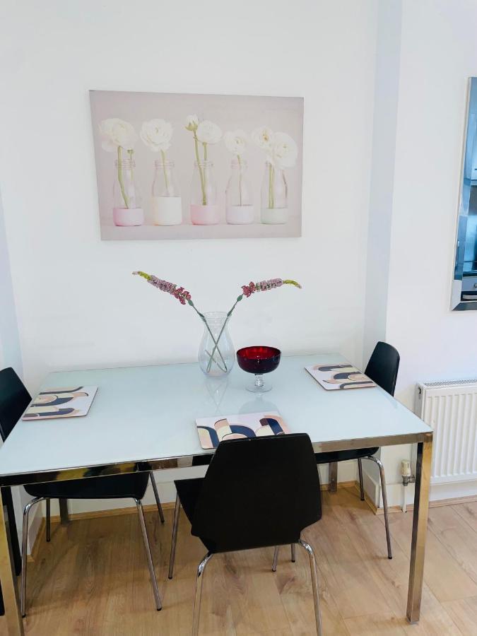 Amazing 2 Bedroom Apartment Лондон Экстерьер фото